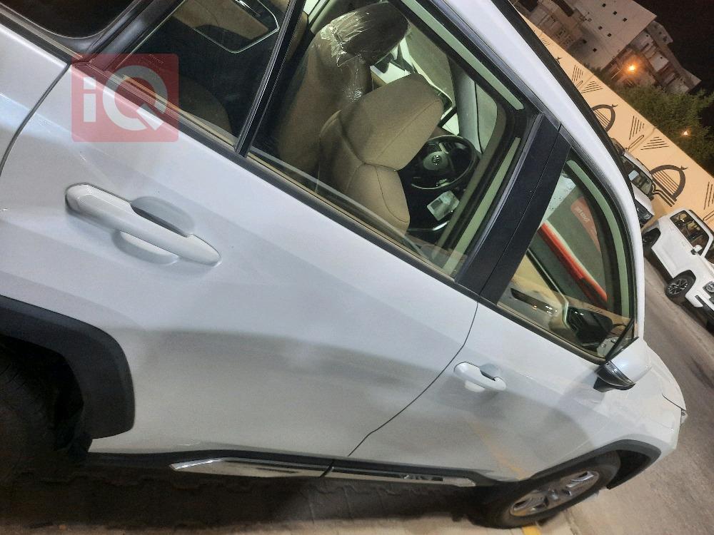 تويوتا راف 4